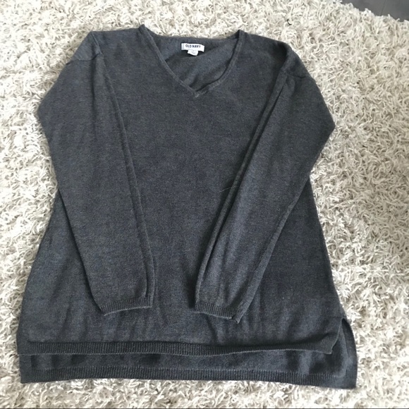 Old Navy Sweaters - Old Navy charcoal vneck tunic sweater XS